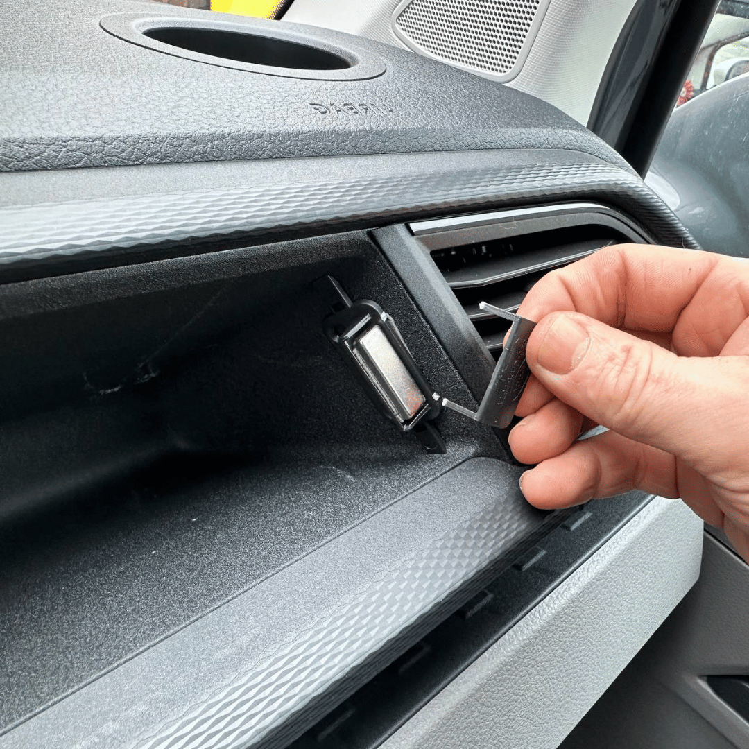 VW T6.1 Glove Compartment Lid with Magnetic Closure – OEM Textured, PP Plastic, Quick Release