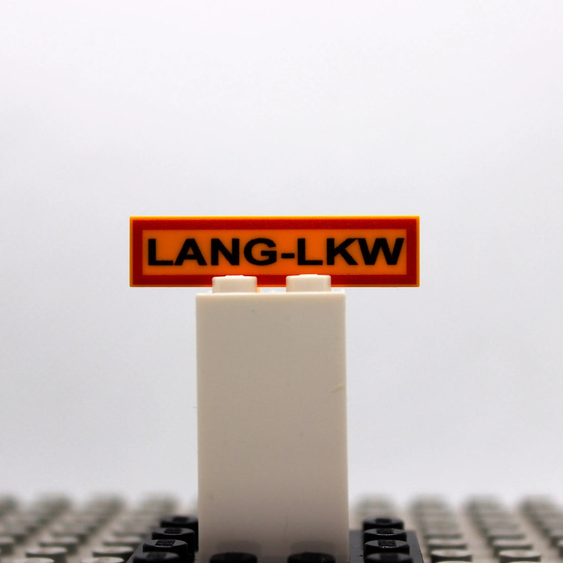 LEGO® Tile 1x4 "Long LKW" – Bright Light Orange, UV Print | compatible with Technic 1:17 (e.g. Arocs)