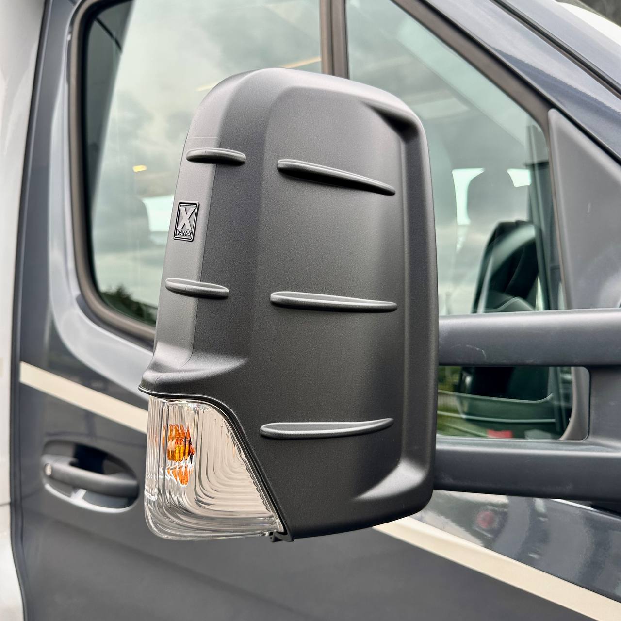 Mercedes Sprinter 906 Wing Mirror Cap Covers with Robust Hammerite Surface, Set (2 Pieces)
