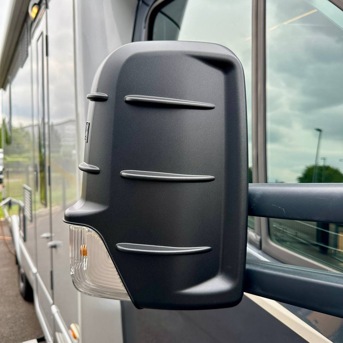 Mercedes Sprinter 906 Wing Mirror Cap Covers with Robust Hammerite Surface, Set (2 Pieces)
