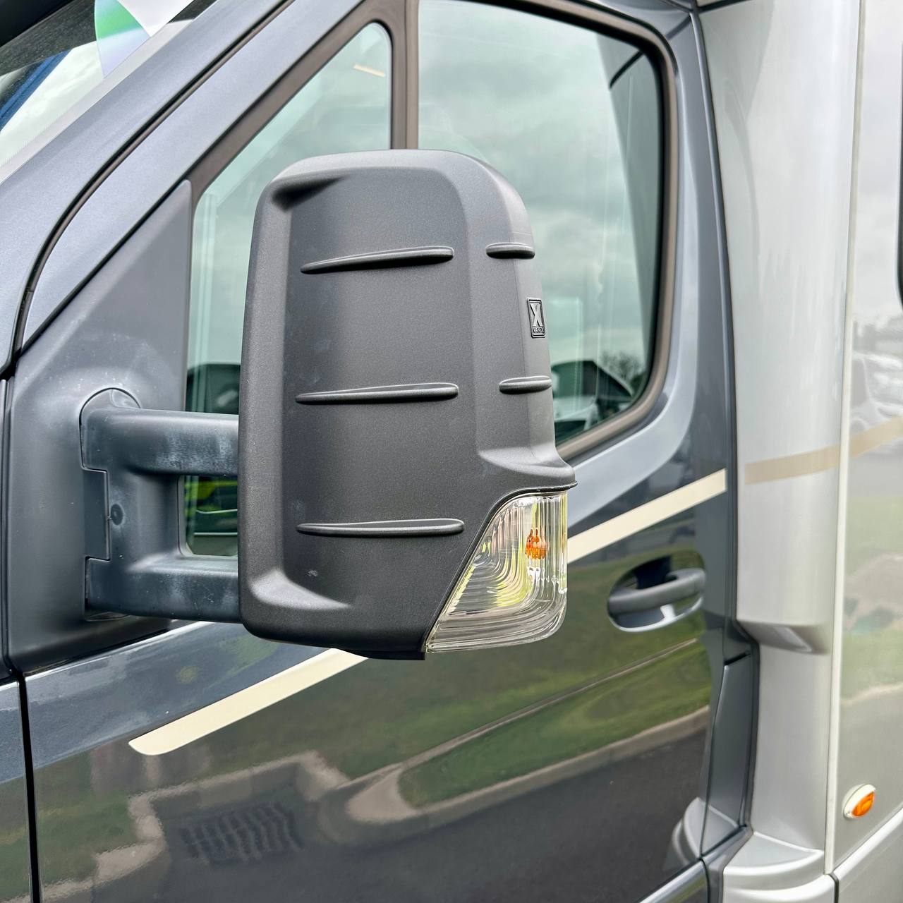 Mercedes Sprinter 906 Wing Mirror Cap Covers with Robust Hammerite Surface, Set (2 Pieces)