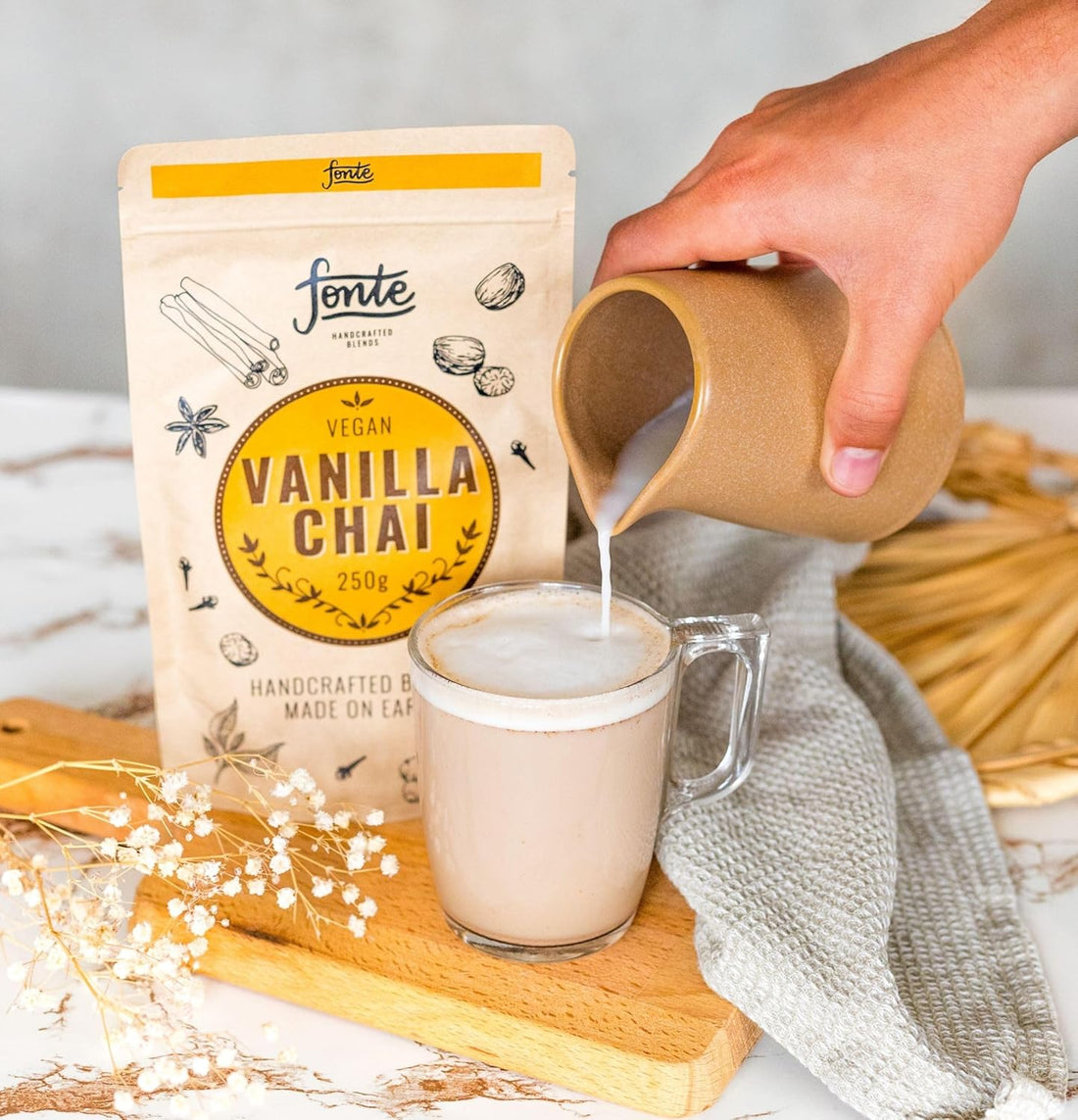 Fonte Handcrafted Vegan Vanilla Chai, Gewürzmischung für Chai Latte mit Vanille, Natürliche Zutaten, 250g Beutel, 12 Portionen