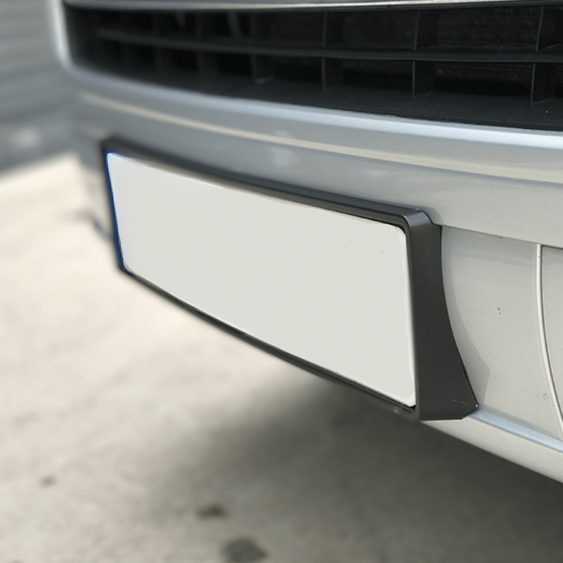 For VW T5.1 T5gp T5 Facelift Front Number Plate Trim (Present Idea!)