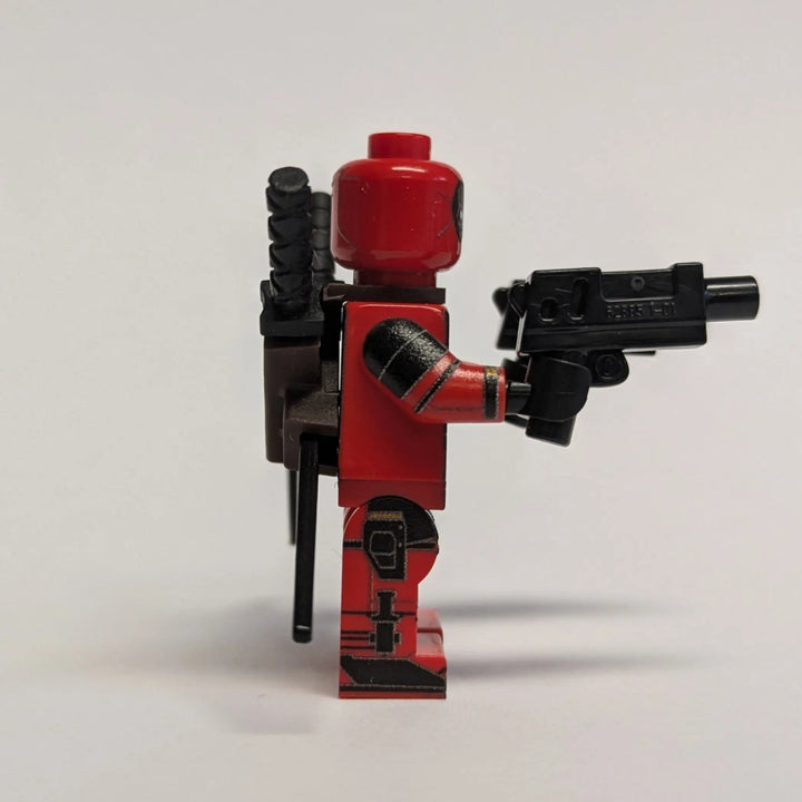 "Brickpool" minifigure by MBB-Custom