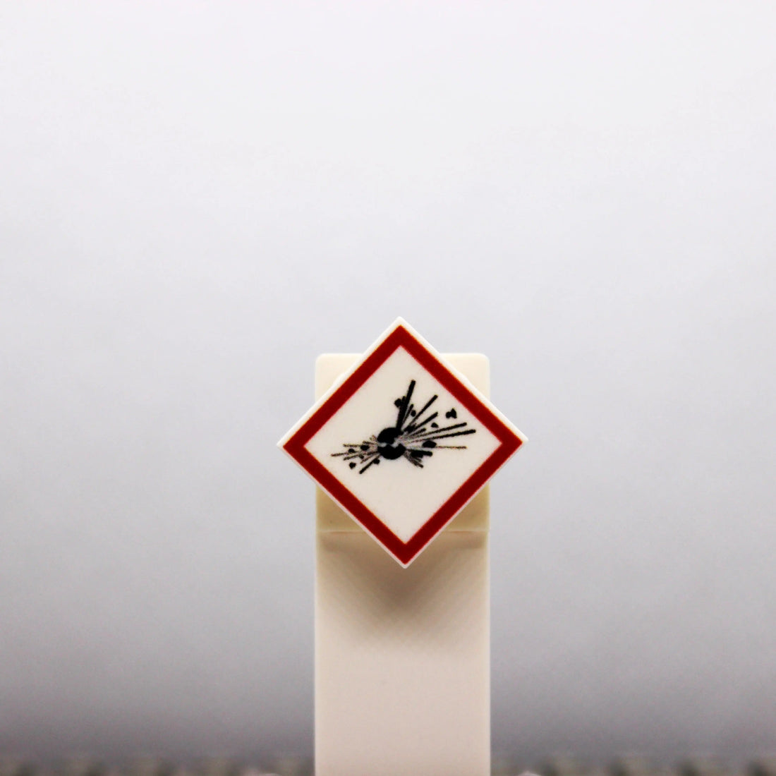 "GHS Explosive" – 2x2 LEGO® Tile (white) | UV Print | Brickhunter.shop