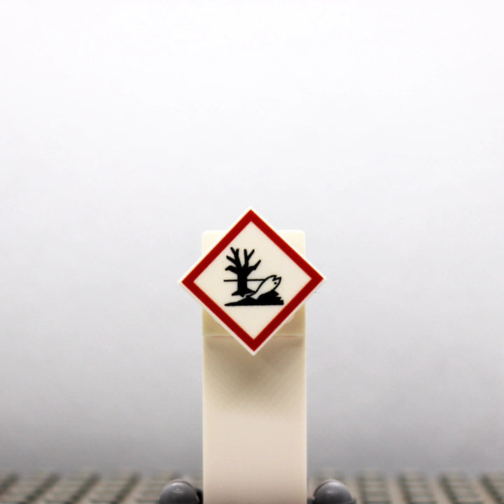 LEGO® Tile 2x2 "GHS environmentally hazardous" – White, UV print, hazard symbol | Brickhunter.shop