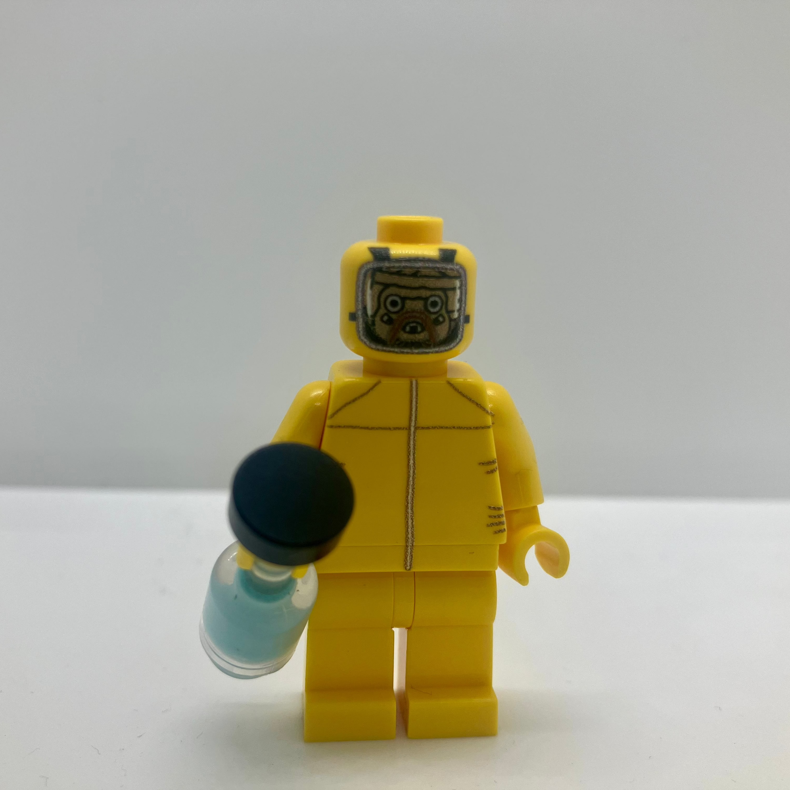 "Milk Cook Desert Raider" Custom Minifigure - Satirical Desert Design incl. Milk Bottle | UV Print | Original LEGO® Parts | MBB-Custom