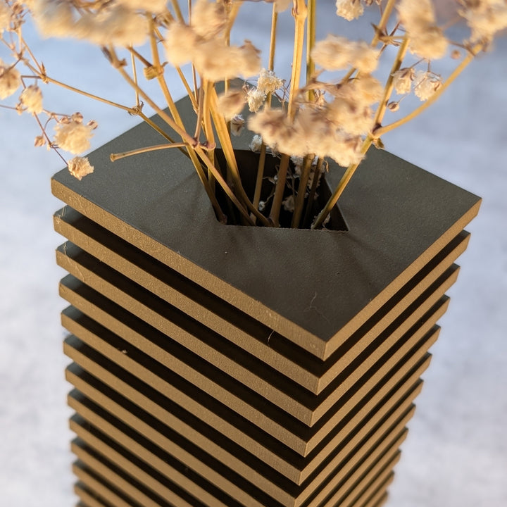 Nado Vase Black Walnut – Design Vase made of PLA-Wood (3D-printed), sculptural decorative object for dried flowers (20.3 cm)