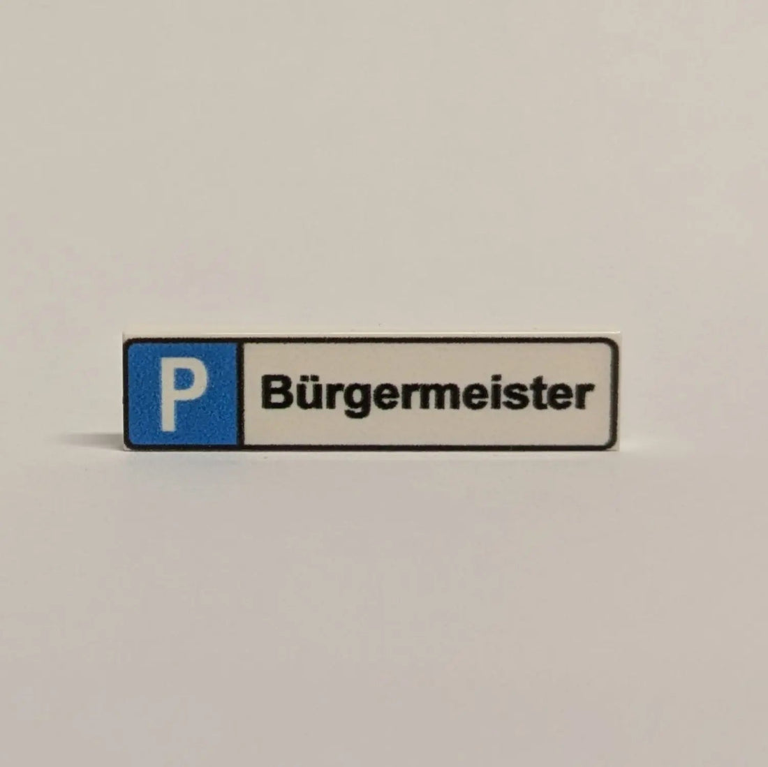 "Parking space sign" 1x4 tile for selection