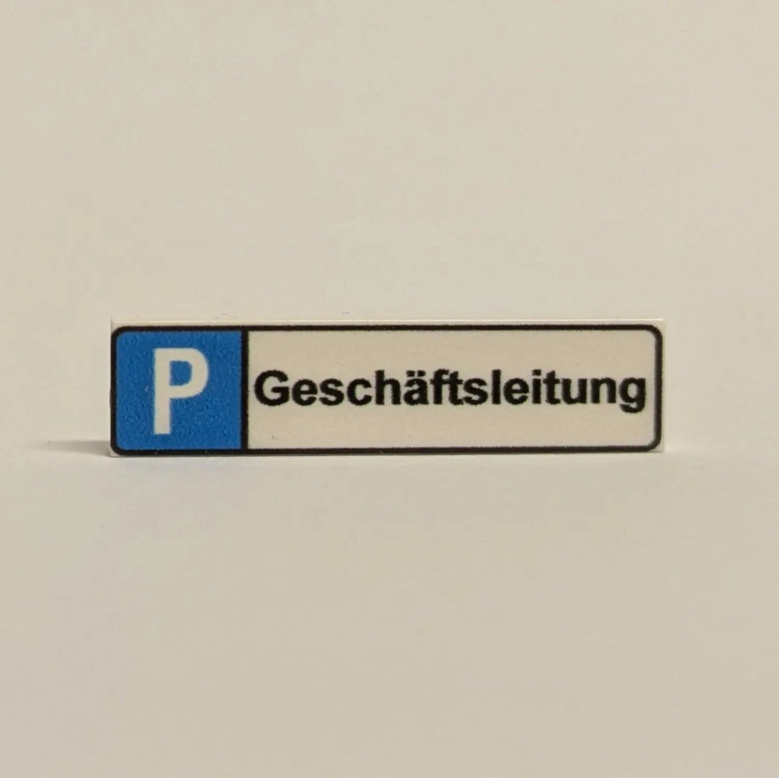 "Parking space sign" 1x4 tile for selection