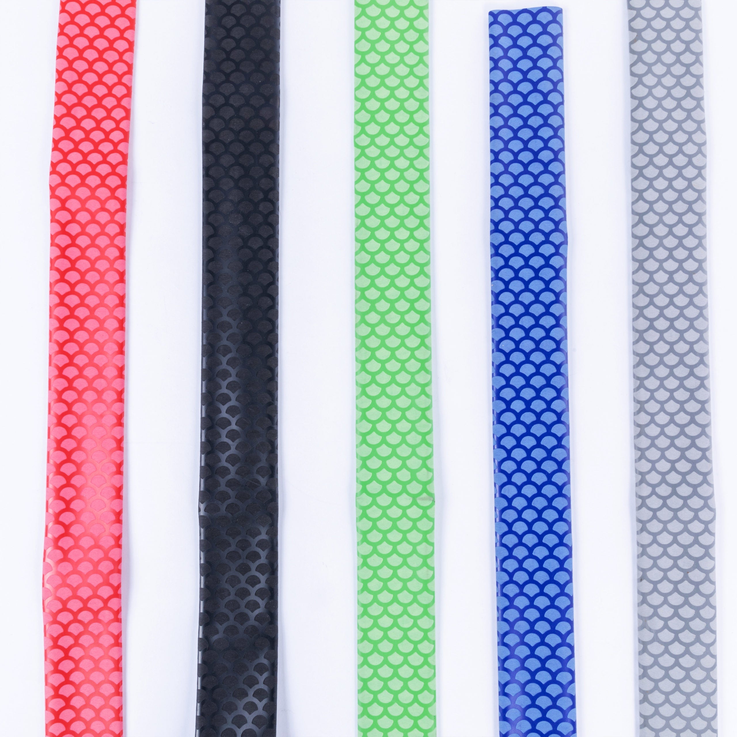 For VW T5, T5.1, T6 Tailgate Elevation Roof Gas Struts Styling Covers (Scale Pattern)