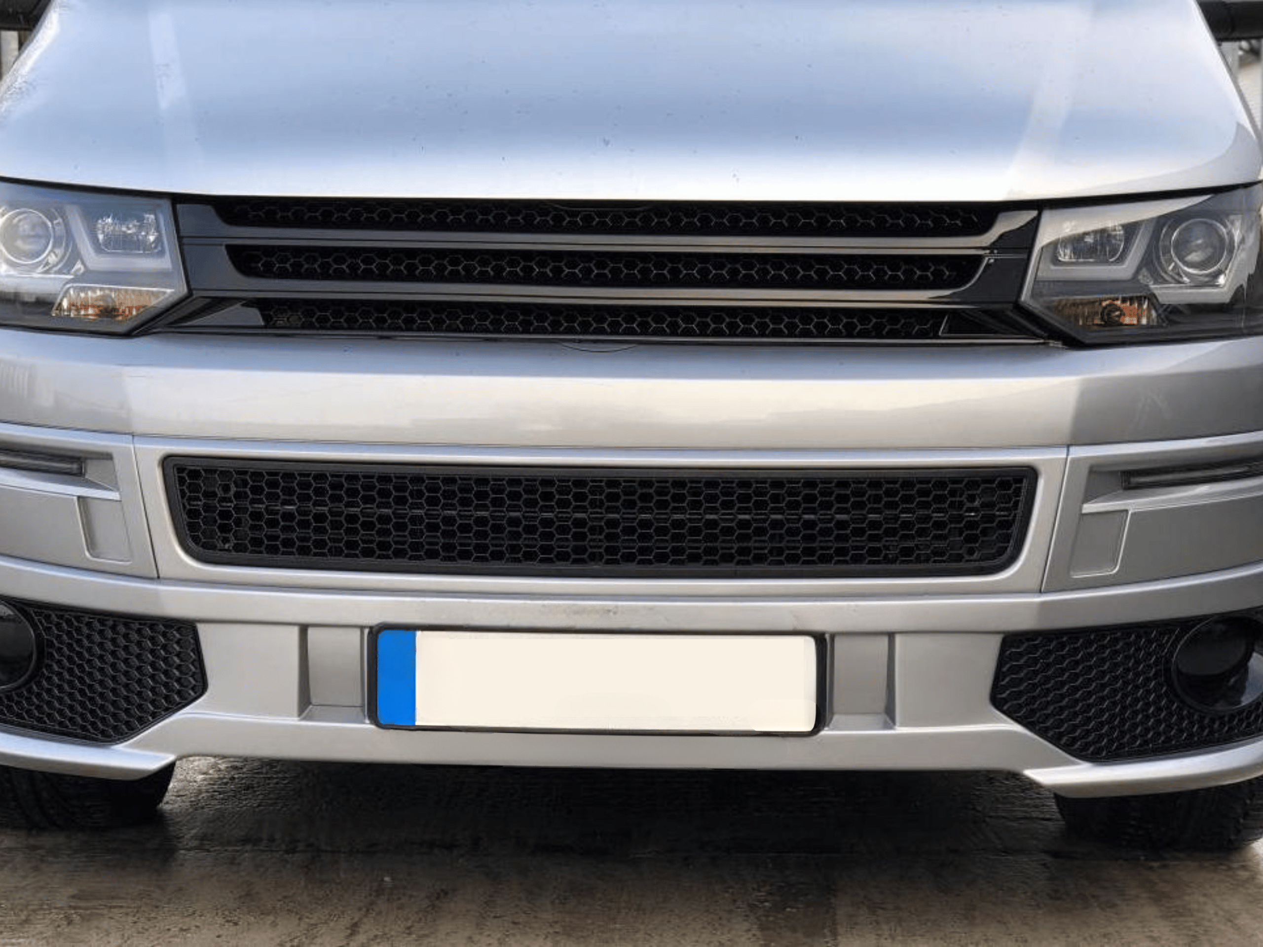 For VW T5.1 Transporter Van Front Styling Gloss-Black Package (2pcs)