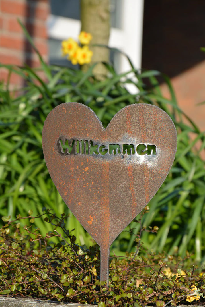 Garden Stake Heart Welcome Small