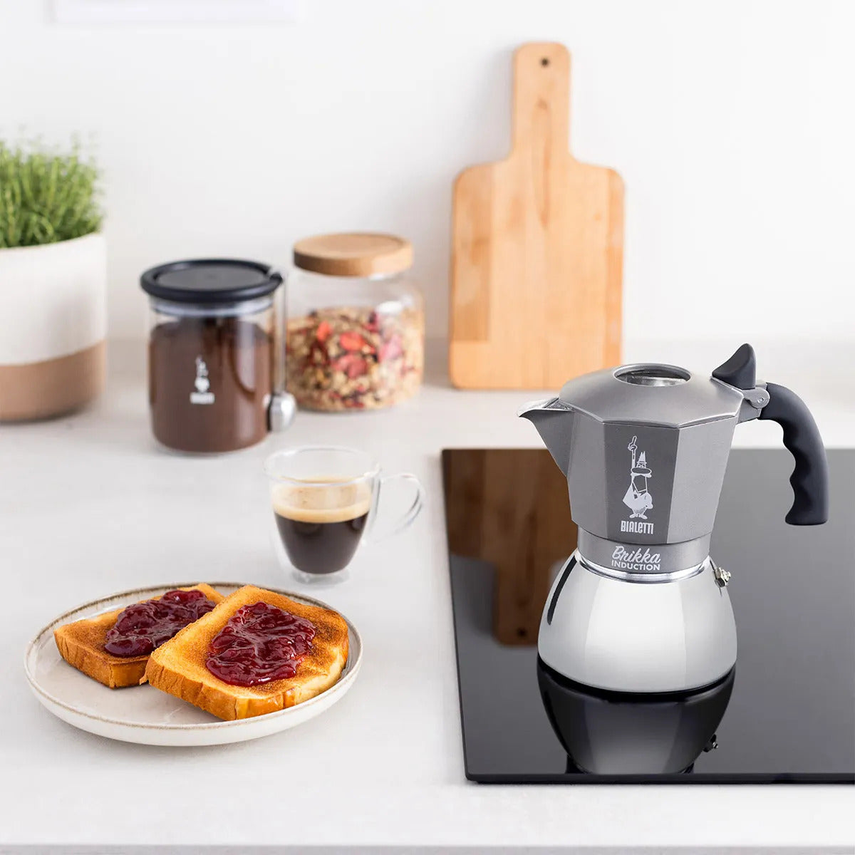 Bialetti Brikka Induction – 4-Cup Moka Pot for Rich Espresso