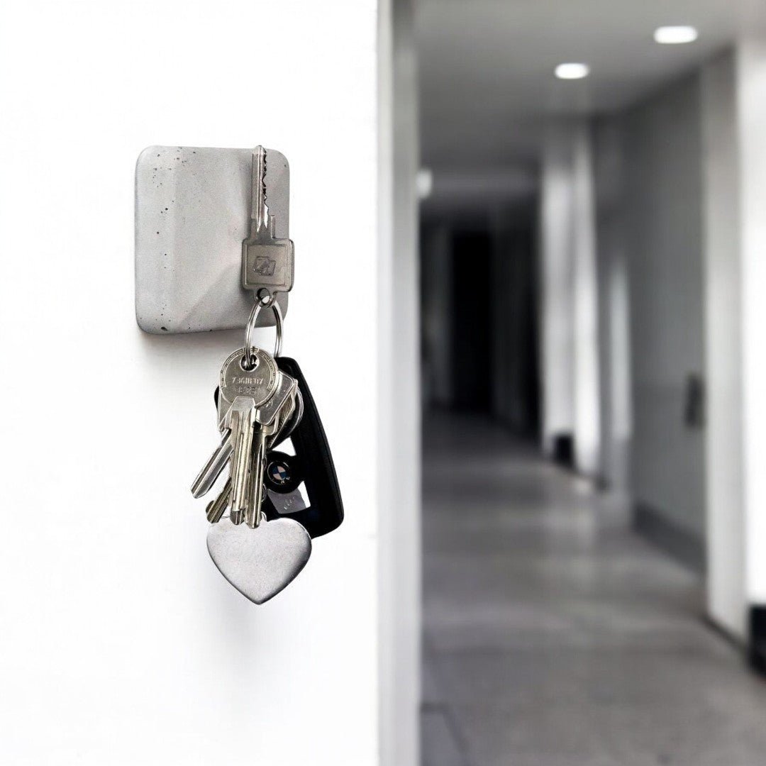 Magnetic Key Holder HAMO – extra strong magnet for key rings, modern design for hallway & entryway