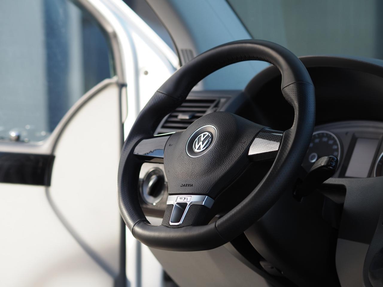For VW T5.1 Transporter Premium Leather Steering Wheel Replacement Upgrade