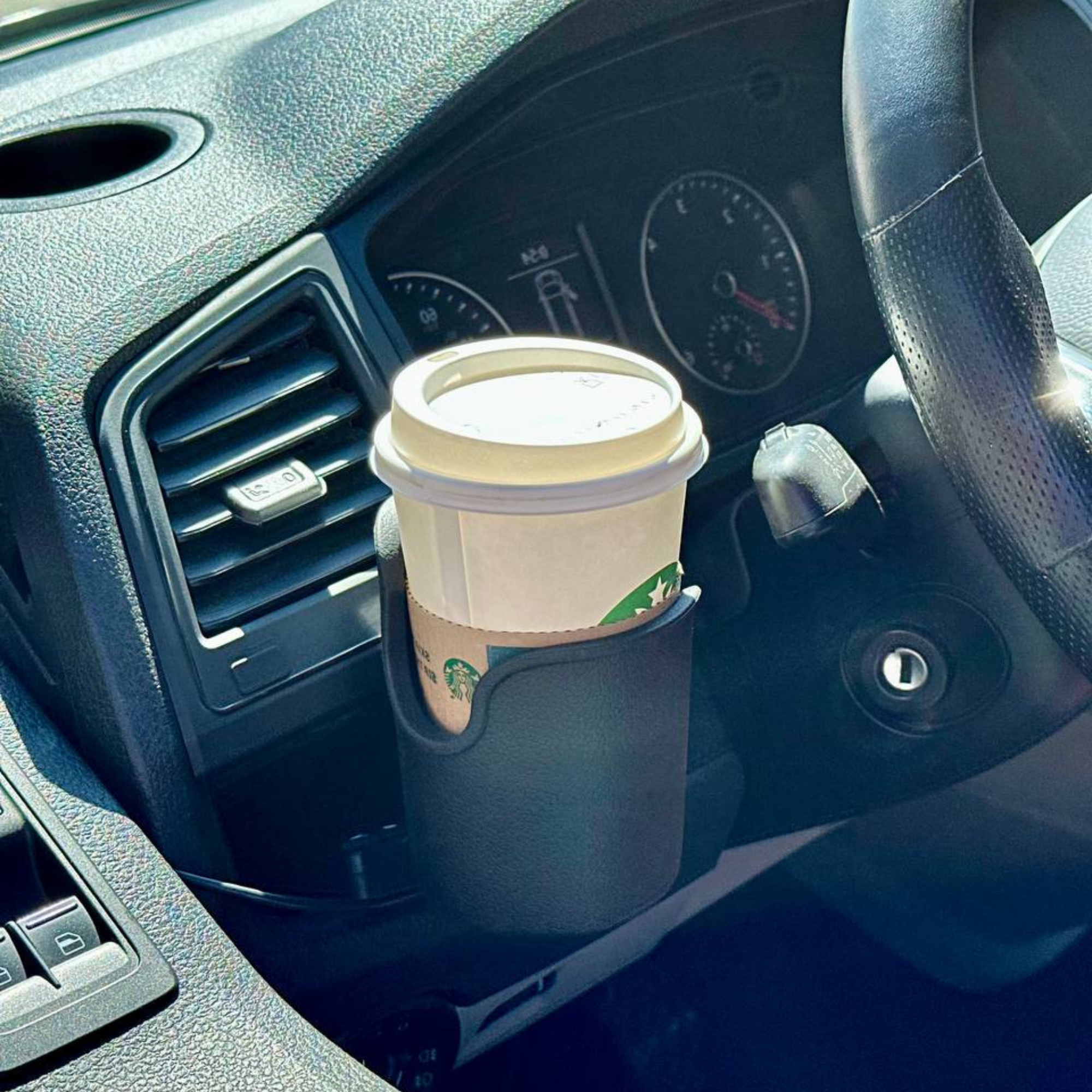 VW T6 Lüftungsdüsen-Blenden mit Getränkehalter – Set für links & rechts