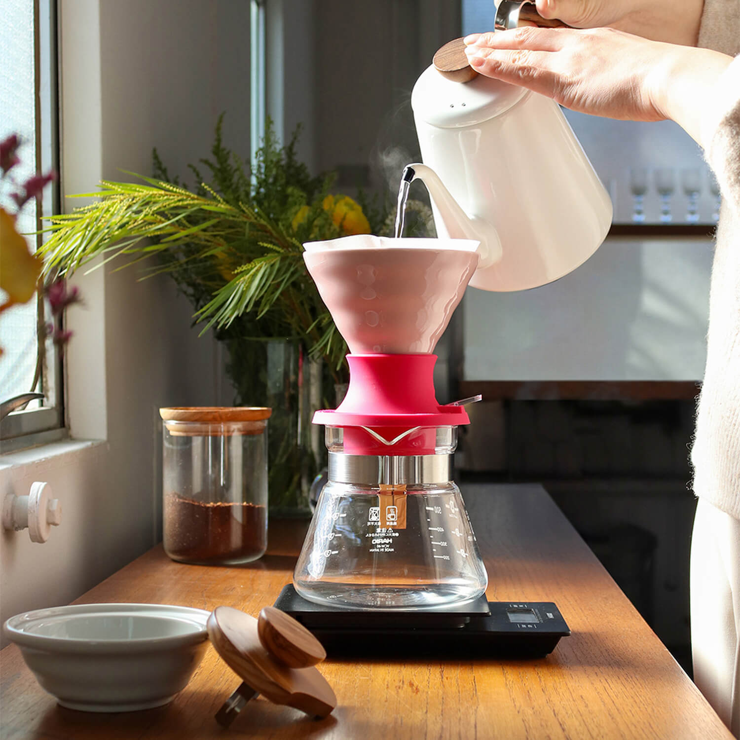 Hario Ceramic Immersion Switch V60-02 – Precision Immersion & Pour-Over Brewer