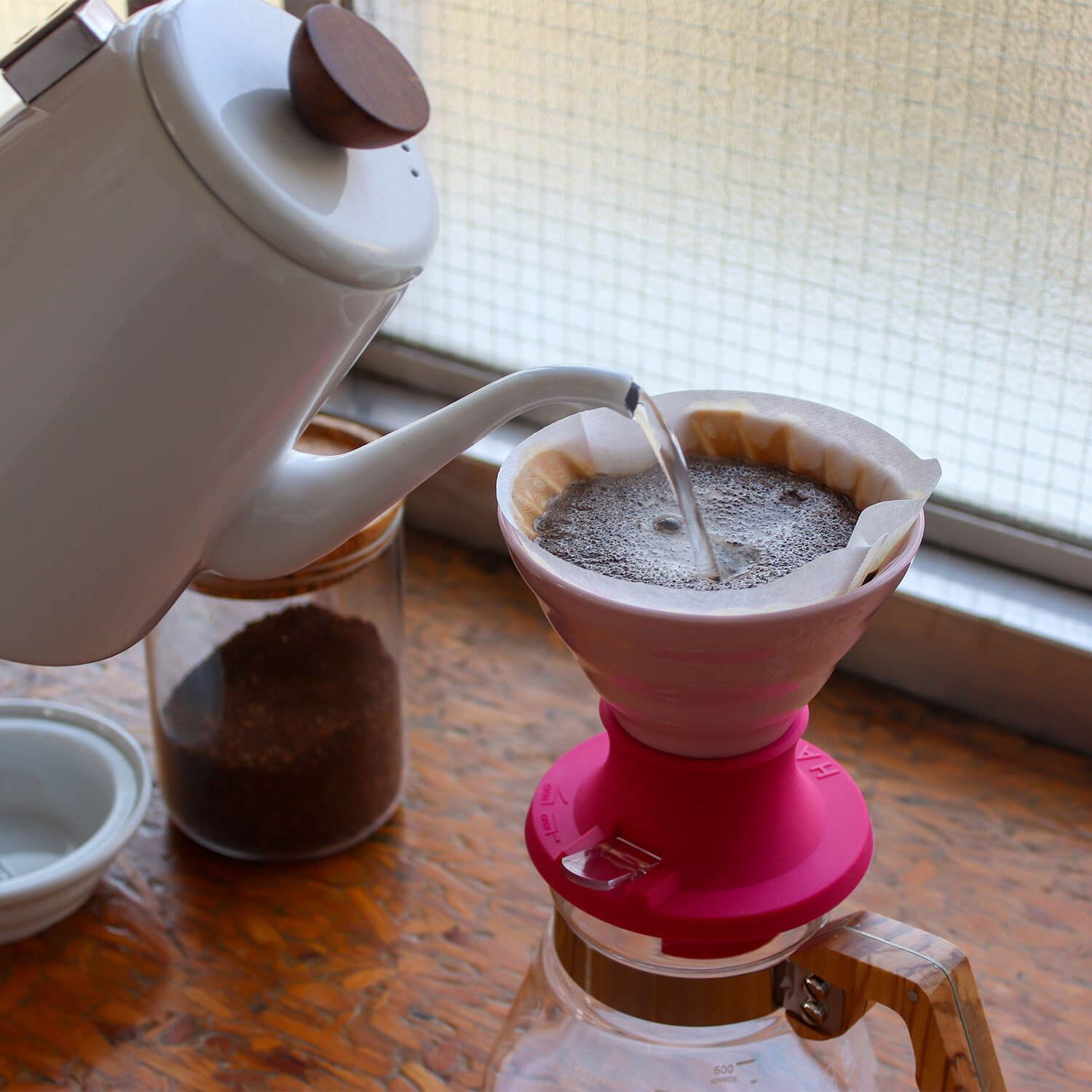 Hario Ceramic Immersion Switch V60-02 – Precision Immersion & Pour-Over Brewer