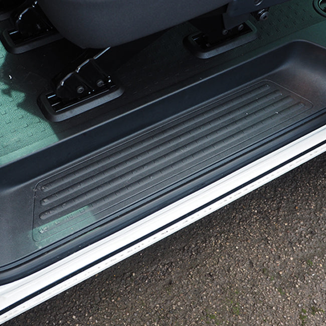 For VW T6.1 V2 Tailgate Threshold Cover + Side Step + Fitting Kit