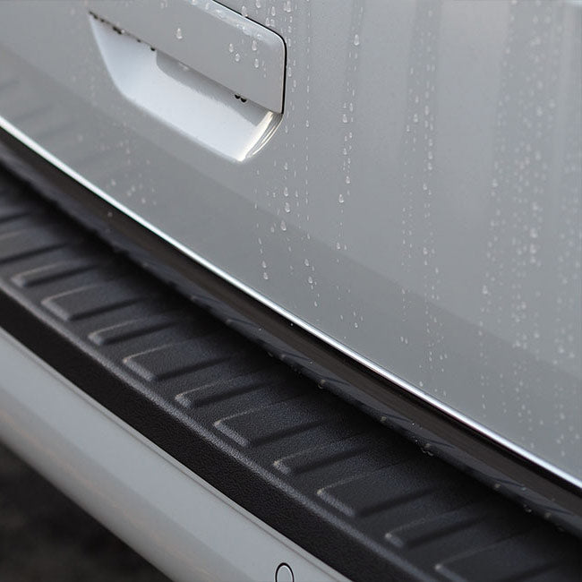 For VW T6.1 Transporter Multivan Barndoor Plastic Rear Bumper Protector in Black