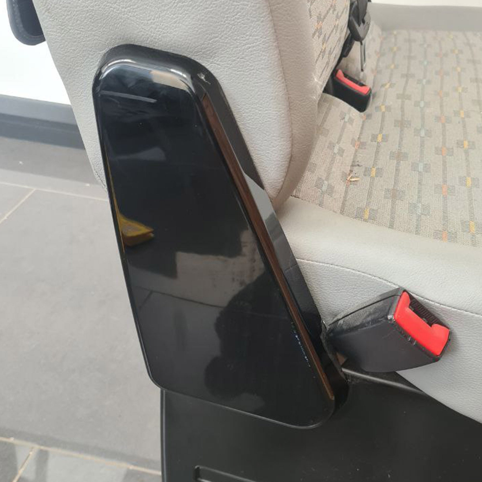 For VW T6 Twin Seat Hinge Caps + Arm rest Styling Caps Piano Black Interior Styling