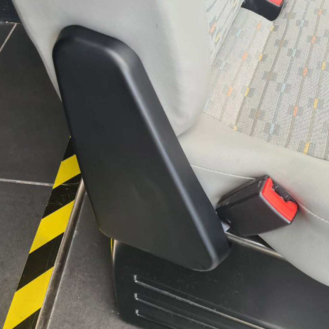 VW T5 / T5.1 Twin Seat Hinge Caps Matte Black – Hinge Caps Set (2 pieces), Passenger Seat Interior Styling