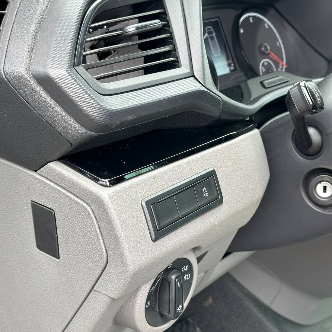For VW T6.1 Transporter Dashboard Upgrade Van-X – Premium 4-Piece Gloss Black Lower Dash Trim &amp; Door Card Set