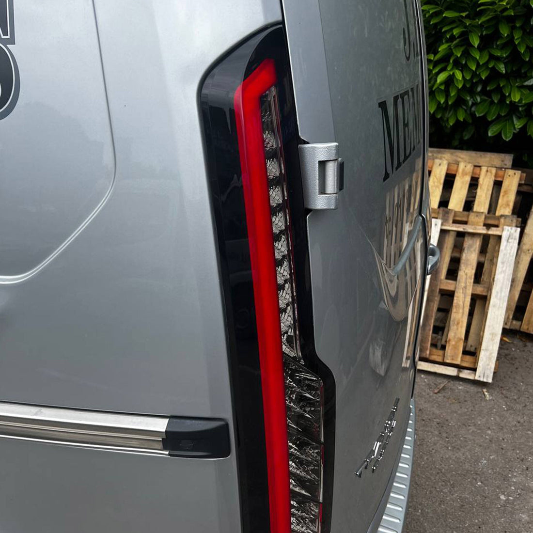 Ford Transit Custom MK1 (2012–2018) LED Taillights Smoke – Sequential Turn Signal (Dynamic) incl. E-Mark & TÜV, Set (2 Pieces)