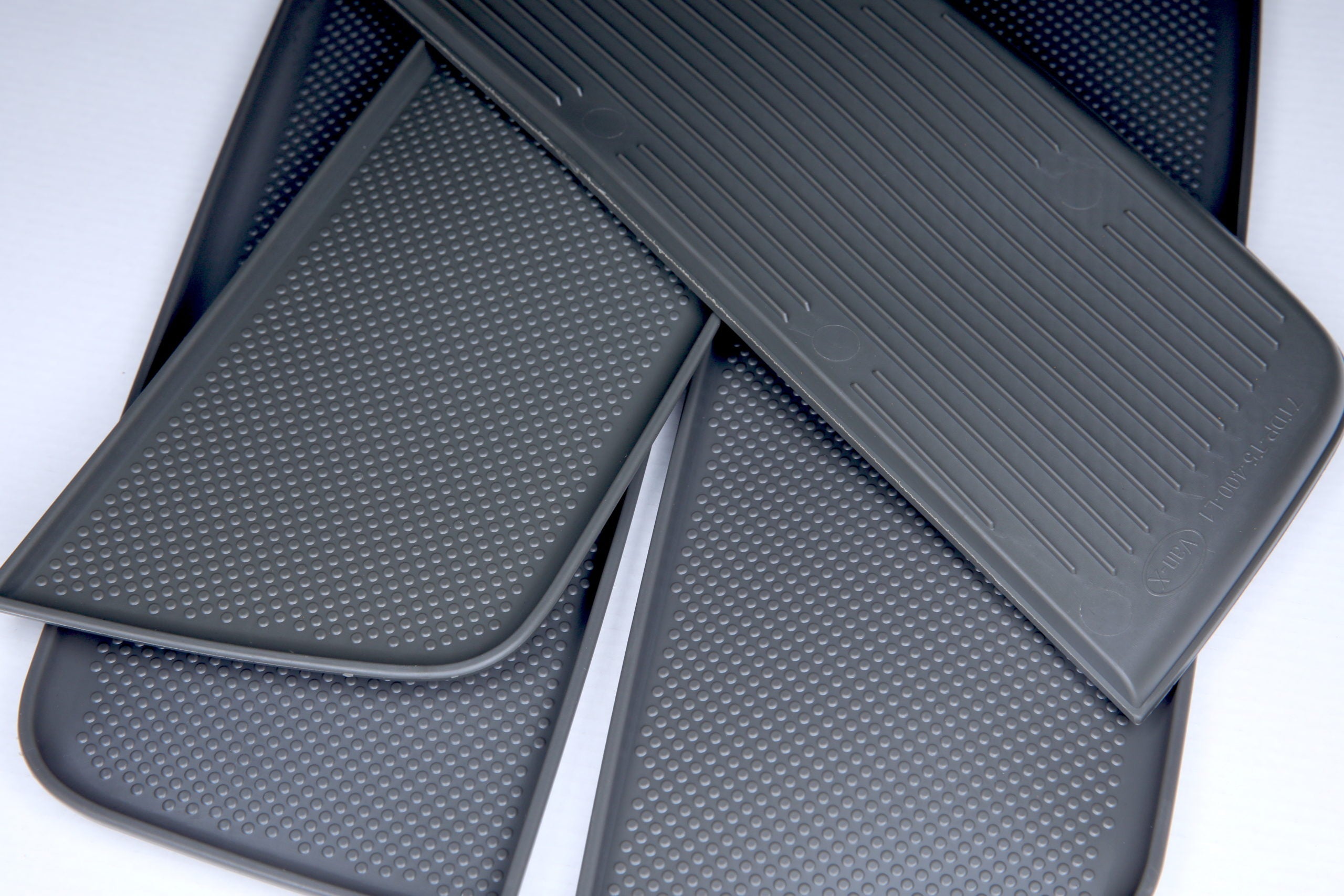 For VW T5, T5.1 NEW Door Pocket Inserts, Rubber, Door Liner Double Passenger (Dark Grey)