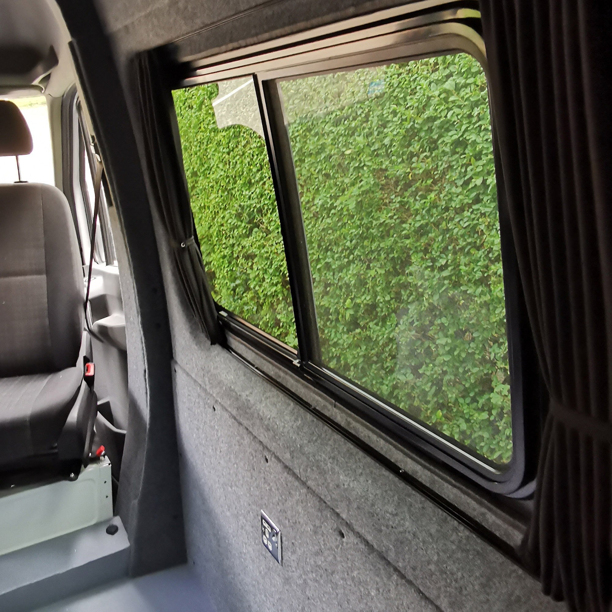 For Mercedes Sprinter Premium Window Curtains Van-X - Black/Black