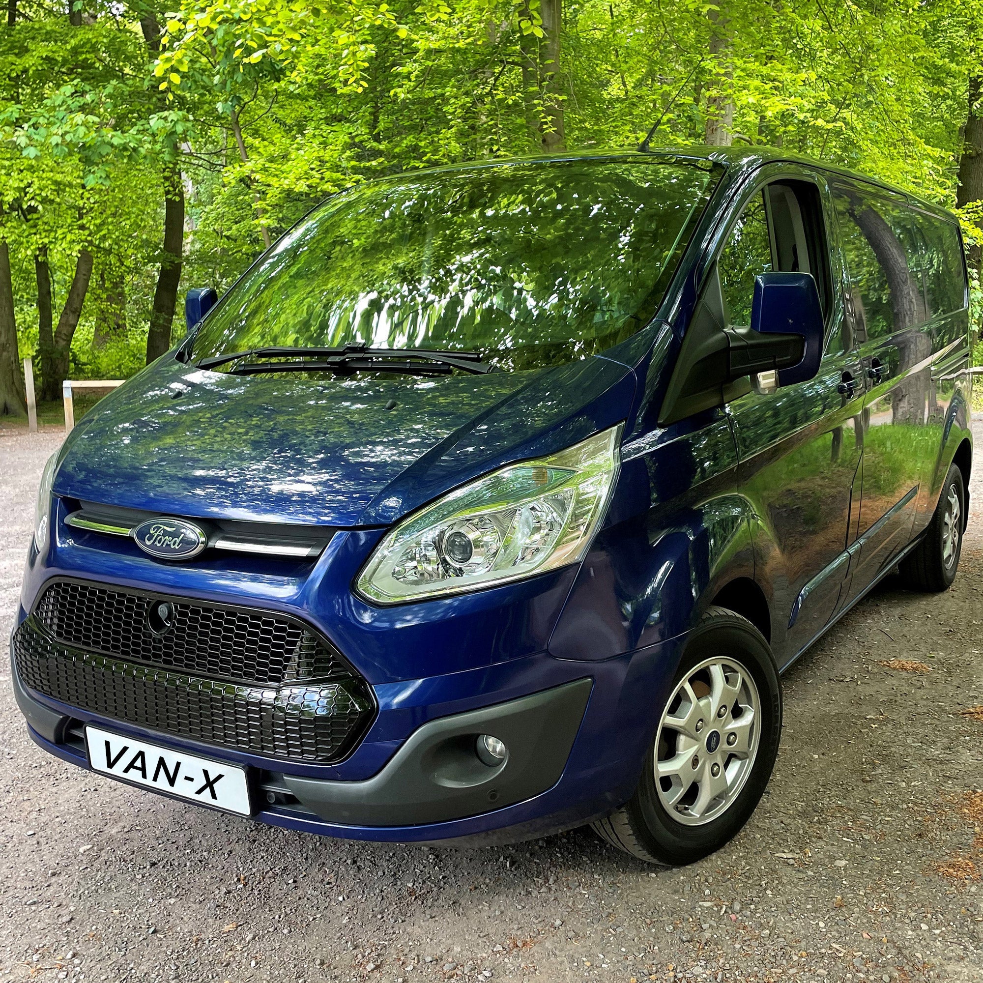 For Ford Transit Custom Honeycomb Front Grille – Gloss Black (2012-2018)