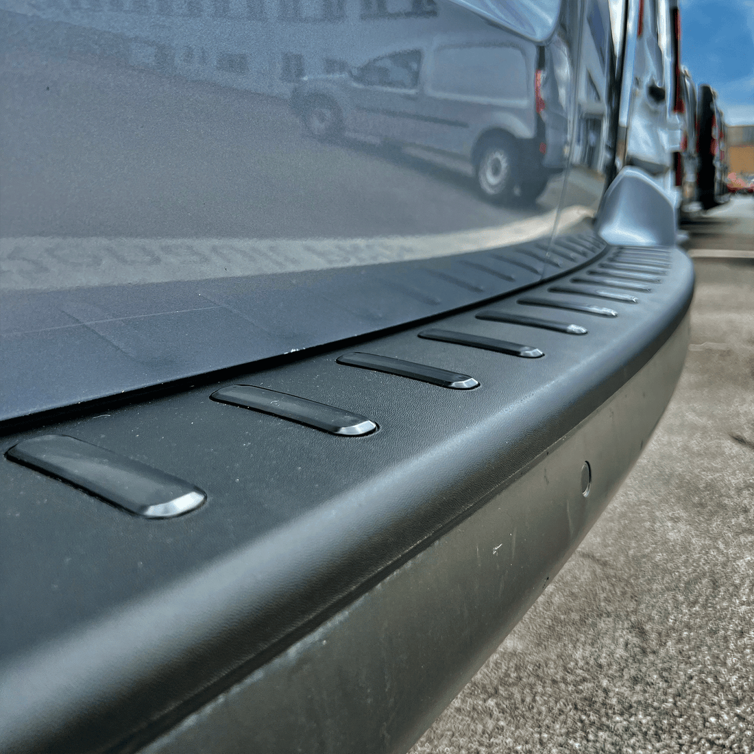 For Opel Vivaro Rear Bumper Protector – Black Plastic Trim for Campervan, Motorhome &amp; Auto-Sleeper