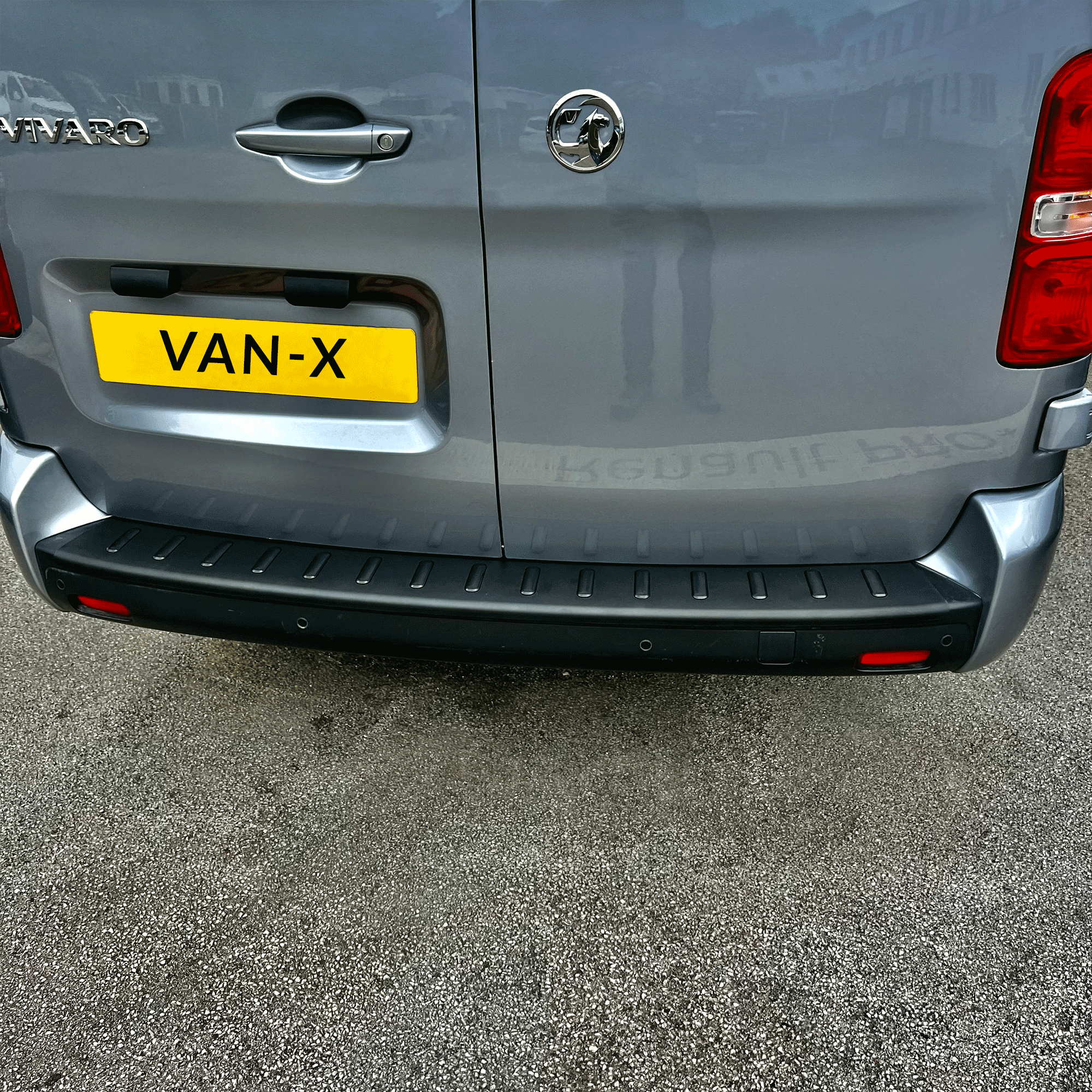 For Opel Vivaro Rear Bumper Protector – Black Plastic Trim for Campervan, Motorhome &amp; Auto-Sleeper