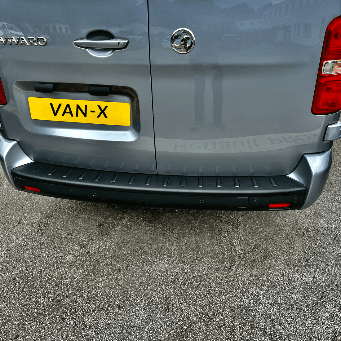 For Opel Vivaro Rear Bumper Protector – Black Plastic Trim for Campervan, Motorhome &amp; Auto-Sleeper