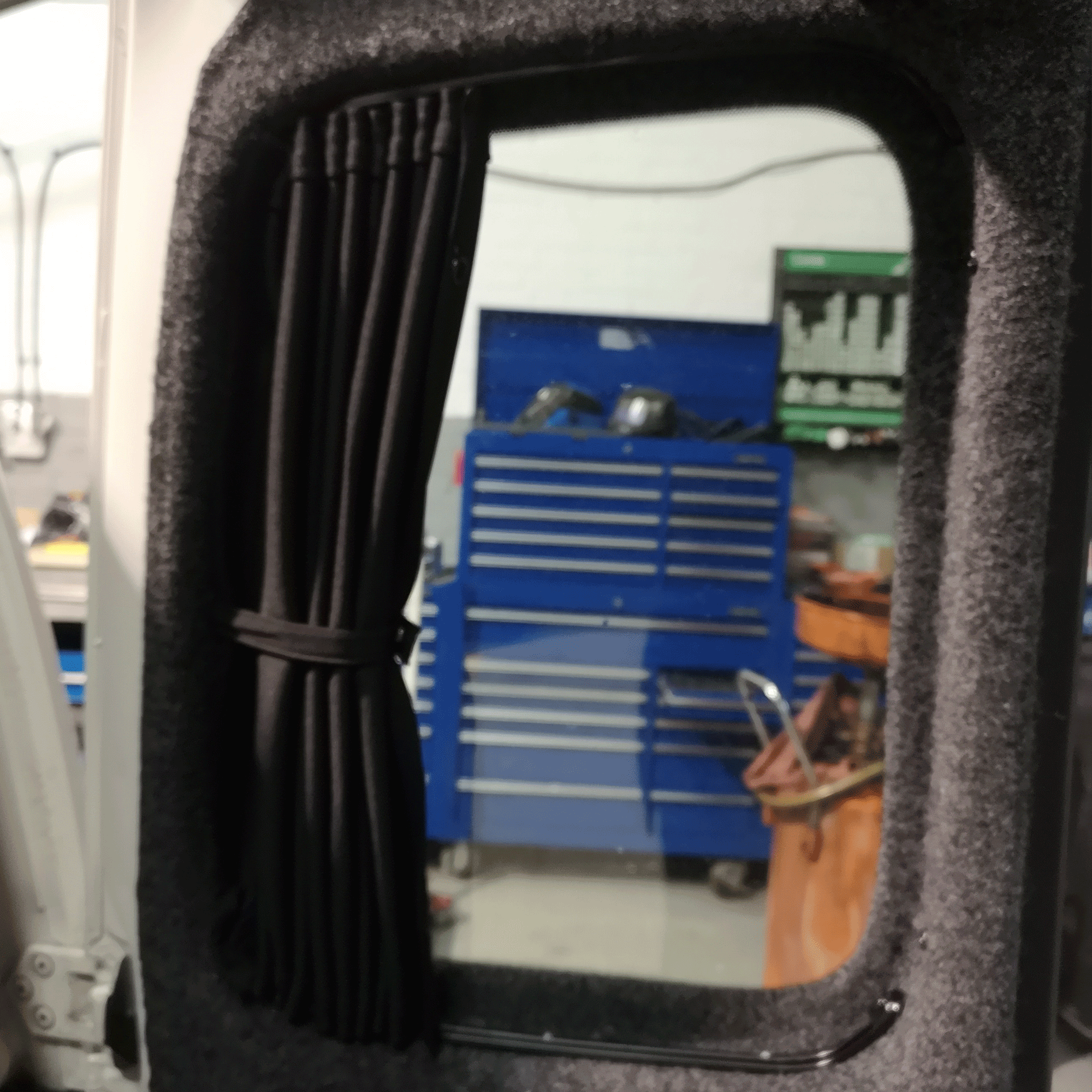 For VW Caddy Van Conversion Premium Curtains Van-X - Black/Black