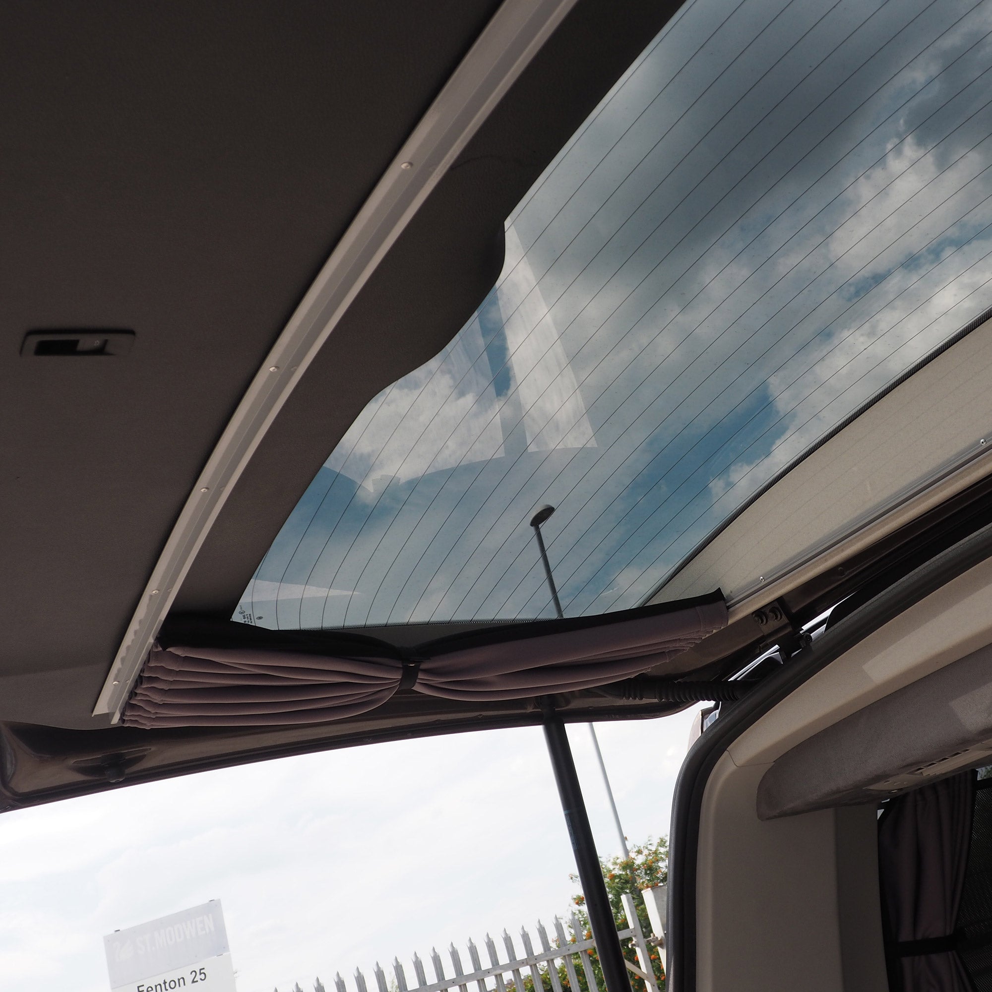 For Mercedes Vito Plastic Interior Premium 1 x Tailgate Window Curtains Van-X