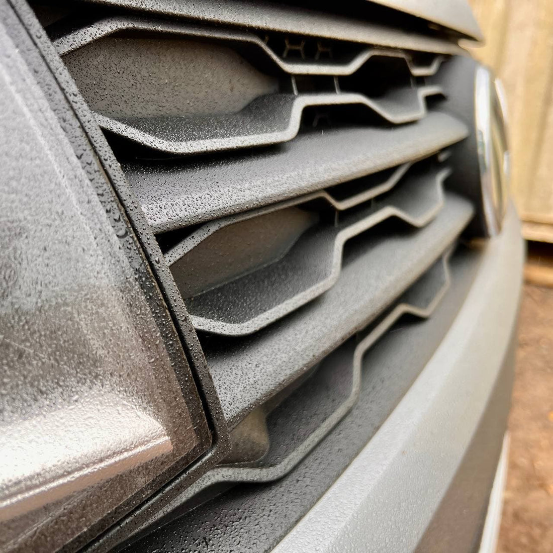 For VW T6 R-Line Front Grille (2 in 1) Badged/Badgeless - Matte Black