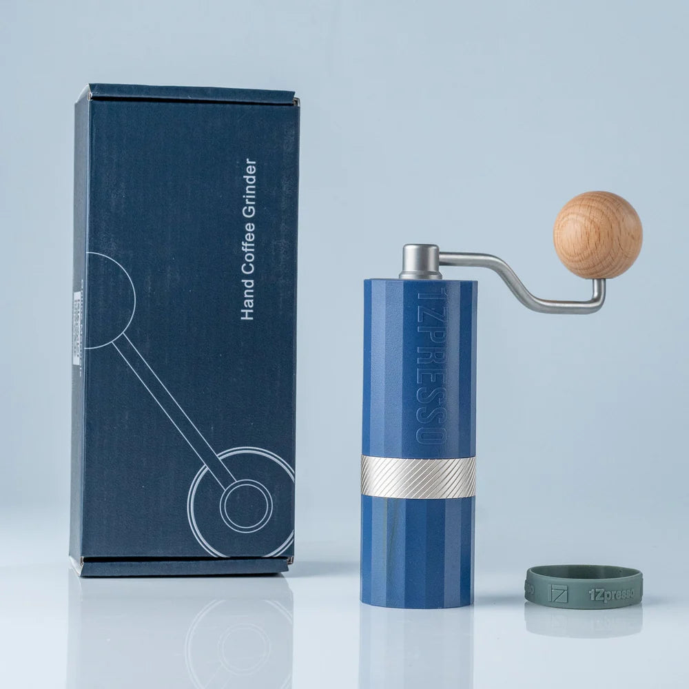 1Zpresso Q Air Manual Coffee Grinder – Compact, Lightweight, Durable, Ideal for Pour-Over Brewing, 4 Colors Available